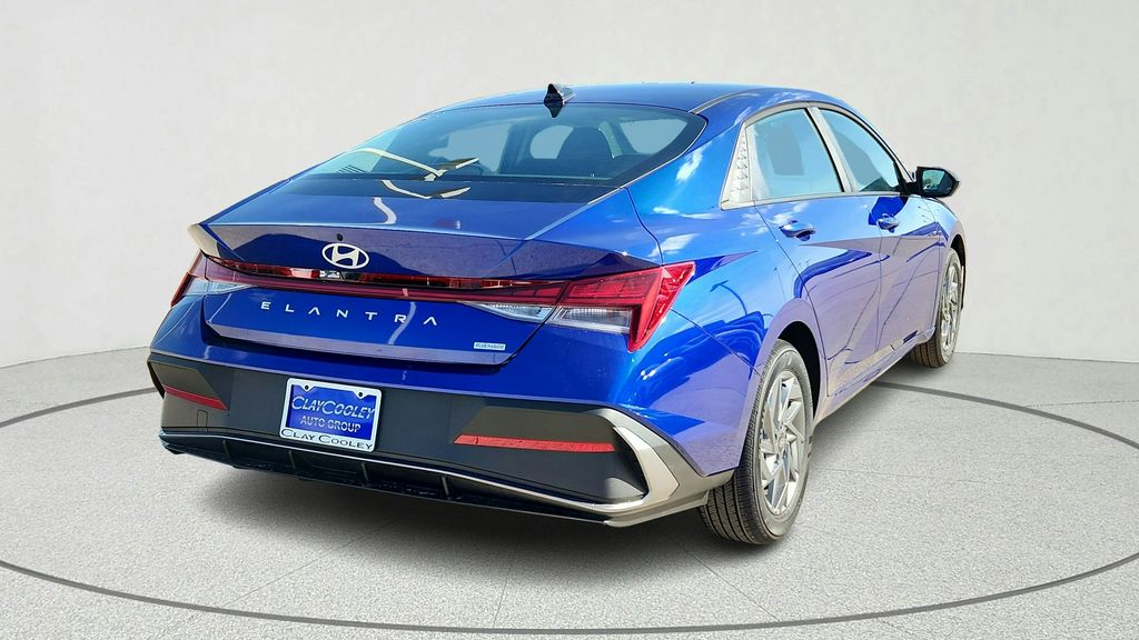 2026 Hyundai Elantra Hybrid