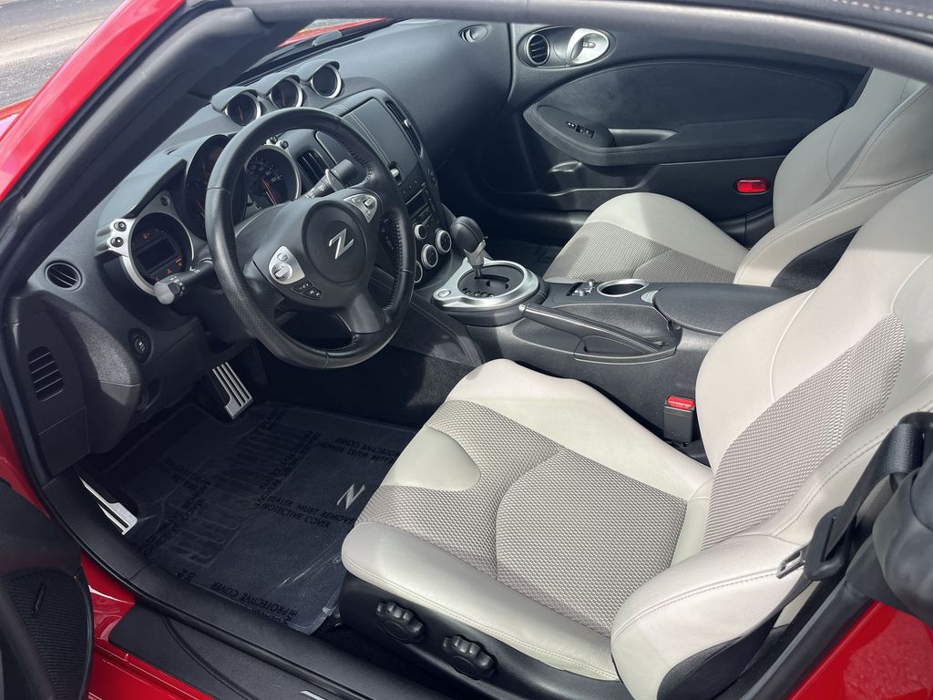 Thumbnail: 2013 Nissan Z - 28