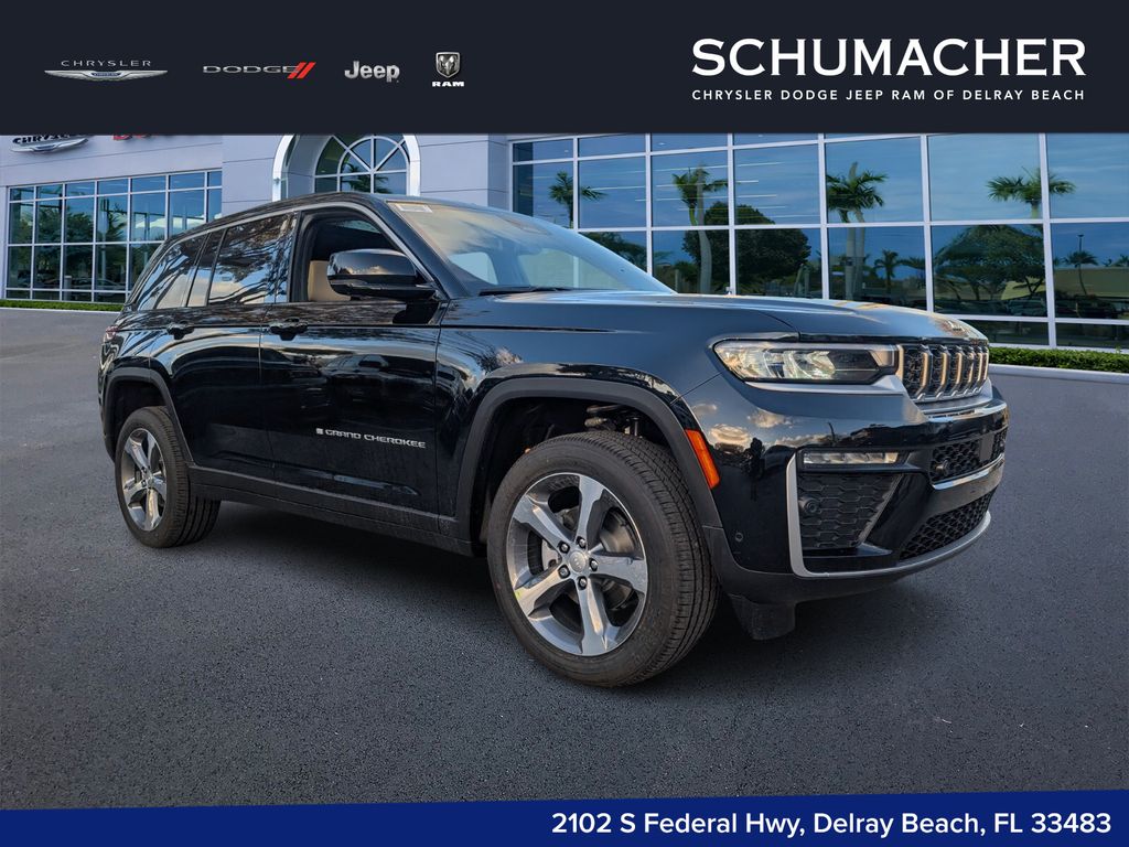 new 2026 Jeep Grand Cherokee car, priced at $42,650