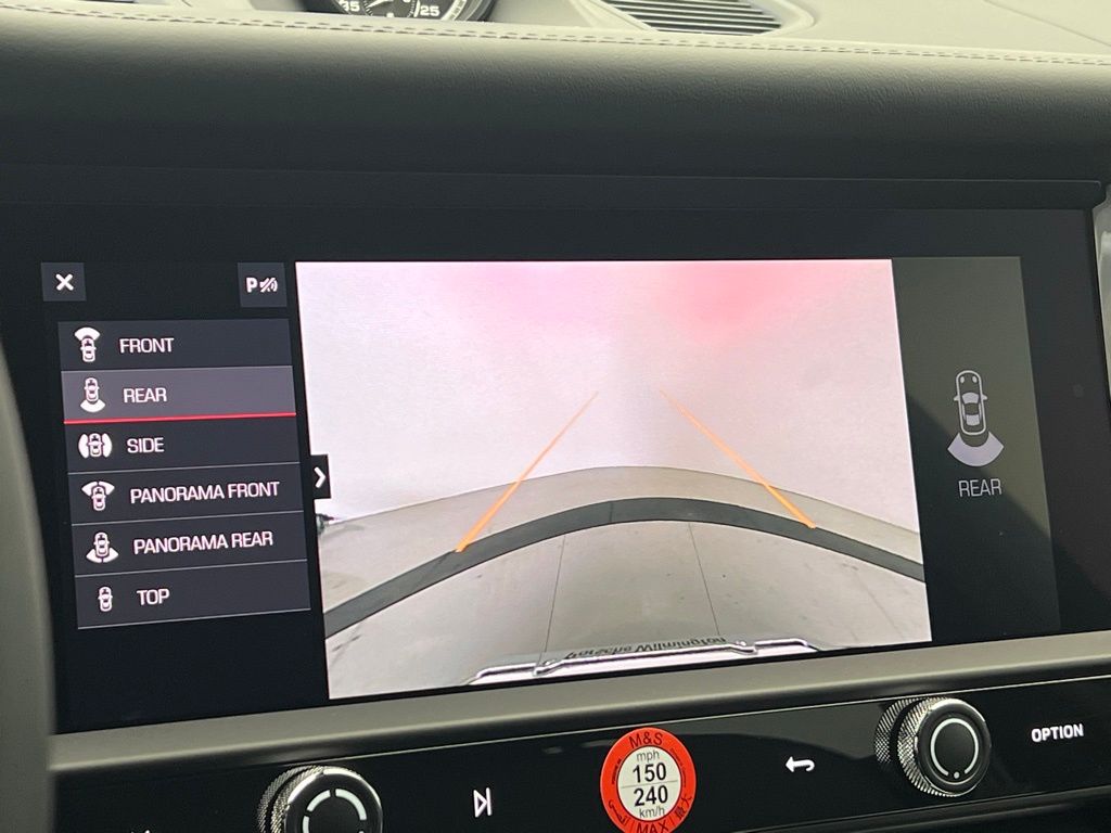 Thumbnail: 2026 Porsche Macan - 14