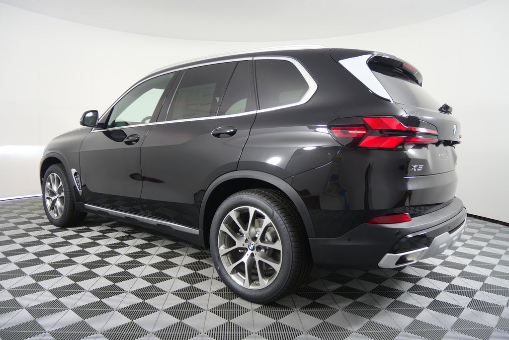 Thumbnail: 2026 BMW X5 - 5
