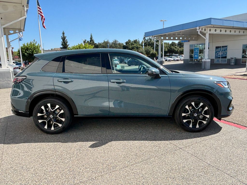 Thumbnail: 2027 Honda HR-V - 4