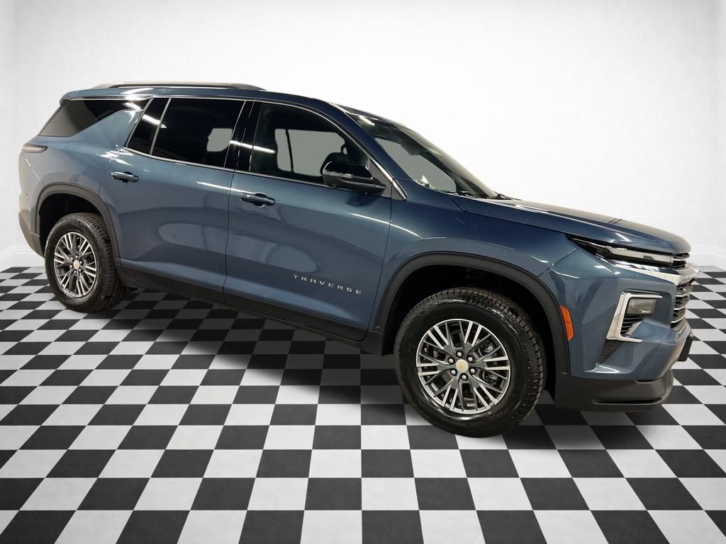 2025 Chevrolet Traverse LT AWD