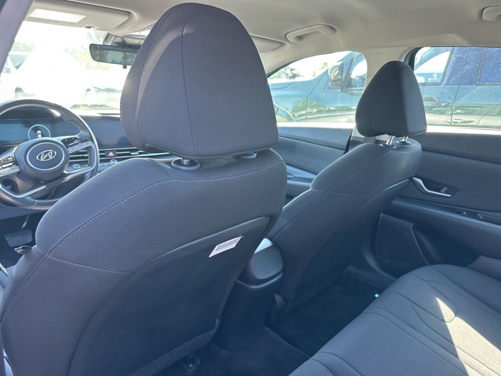 2023 Fluid Metal Hyundai Elantra SEL FWD Sedan
