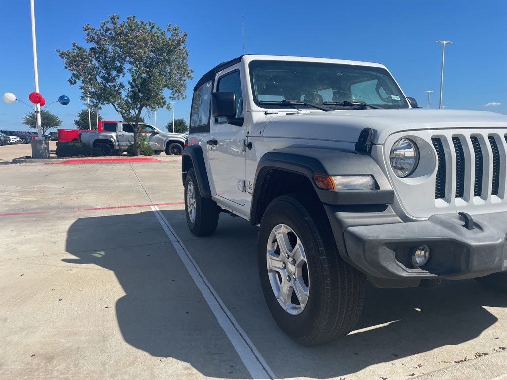 Bright White Clearcoat 2019 Jeep Wrangler Sport 4WD SUV / Crossover Four-Wheel Drive 6-Speed Manual