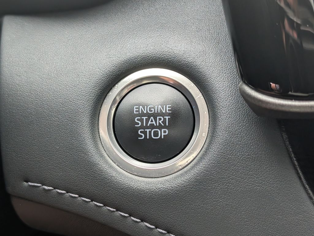 Used 2025 Silver Toyota XLE image 20