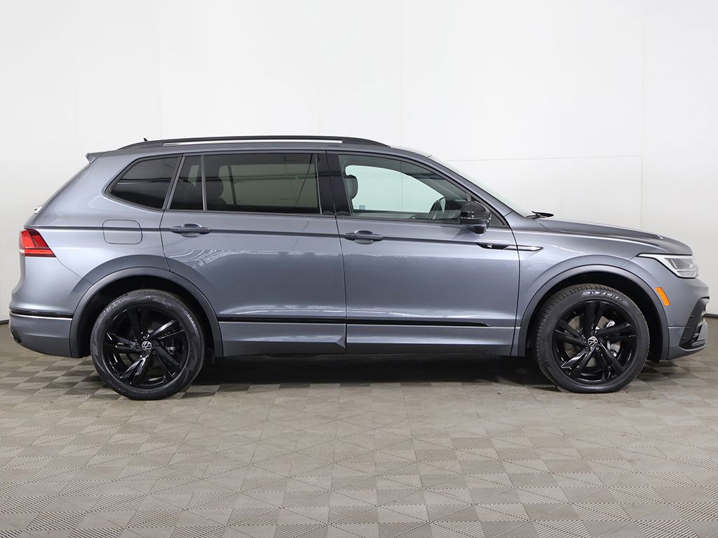 Used 2023 Gray Volkswagen 2.0T SE R-Line Black image 18