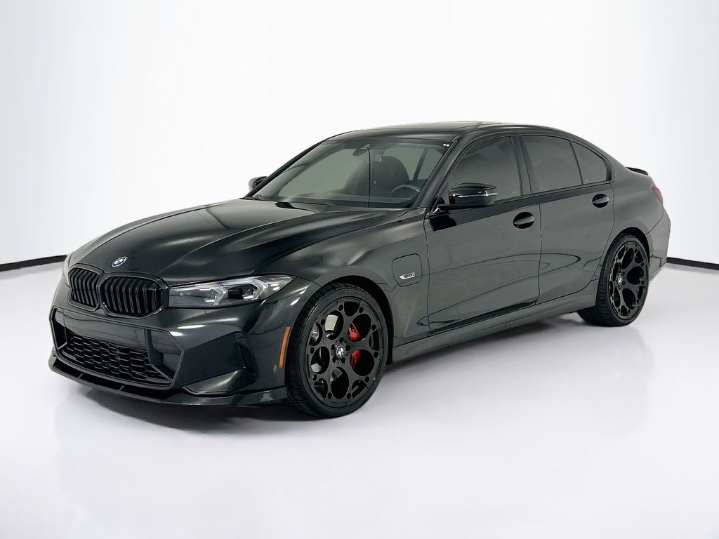Thumbnail: 2023 BMW 3 Series - 1