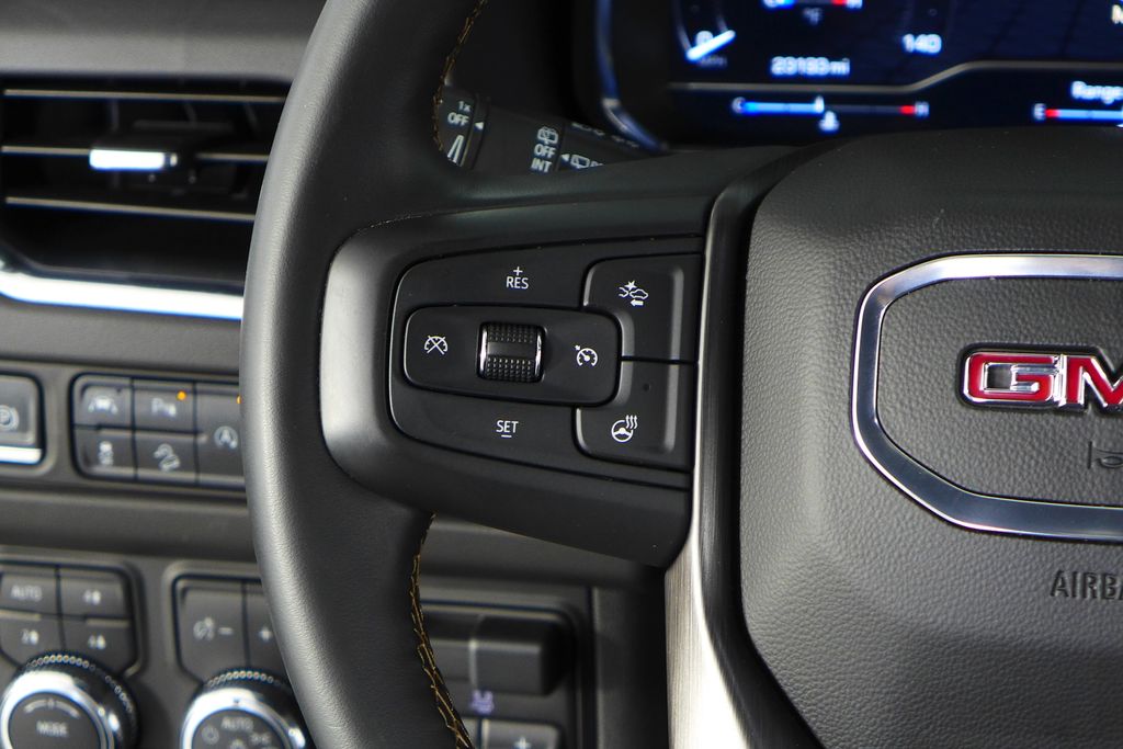 Thumbnail: 2023 GMC Yukon - 31