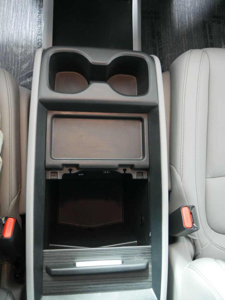 Thumbnail: 2023 Honda Odyssey - 25