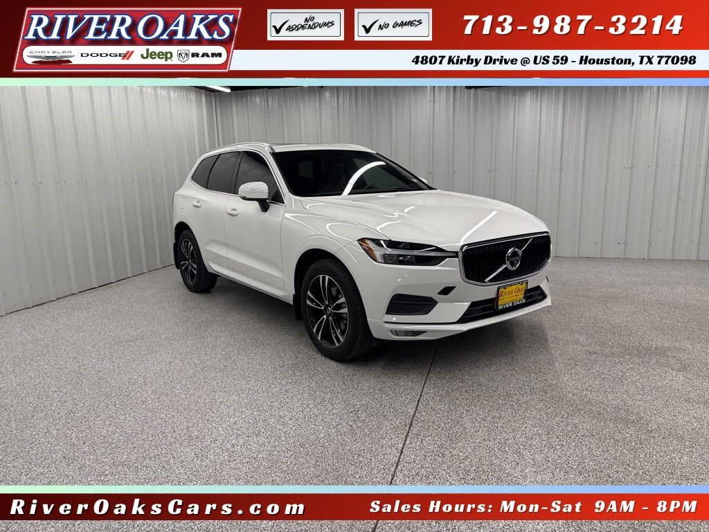 Ice White 2021 Volvo XC60 T5 Momentum AWD SUV / Crossover All-Wheel Drive Automatic