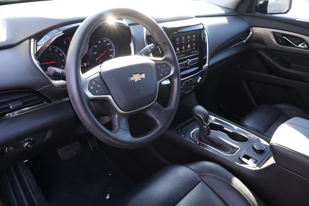 Thumbnail: 2021 Chevrolet Traverse - 29