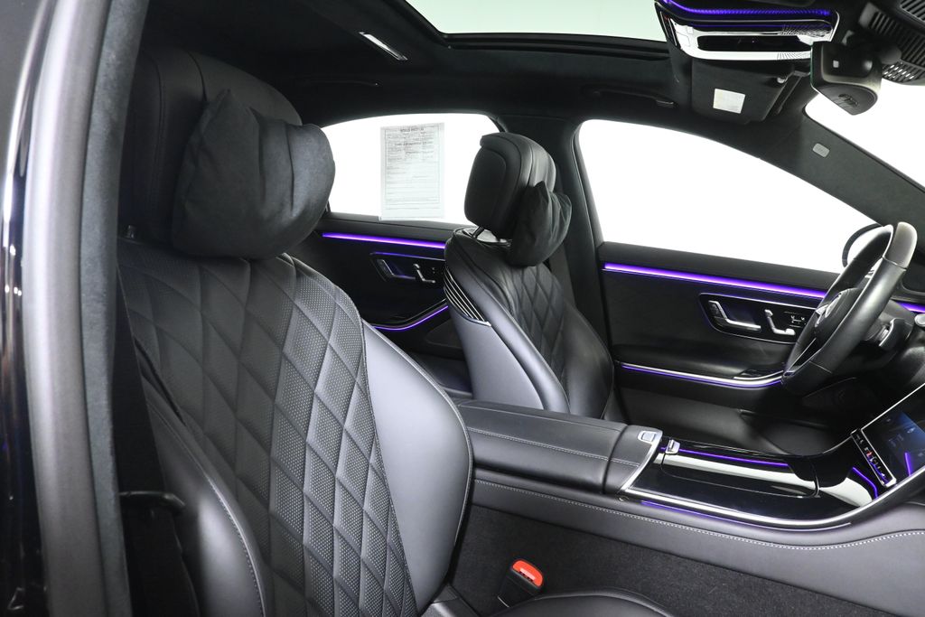 Thumbnail: 2025 Mercedes-Benz S-Class - 30