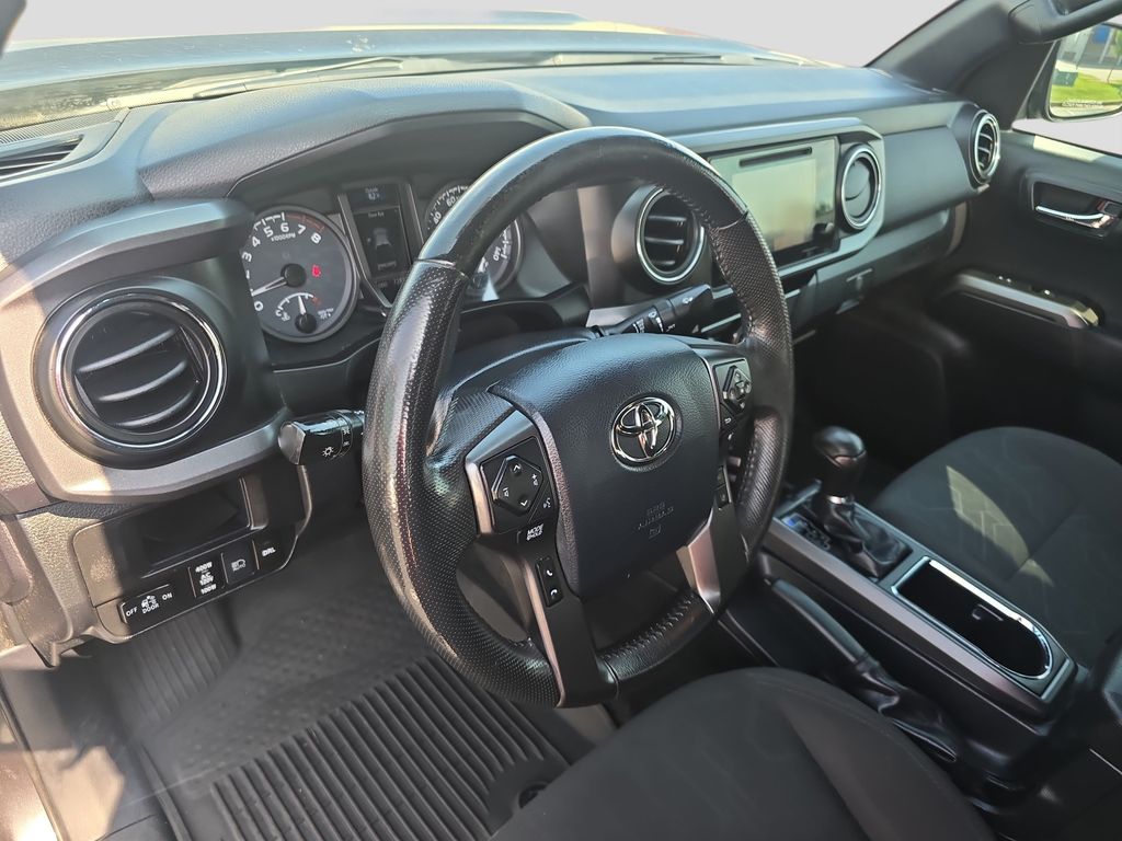 Used 2018 Toyota Tacoma Truck