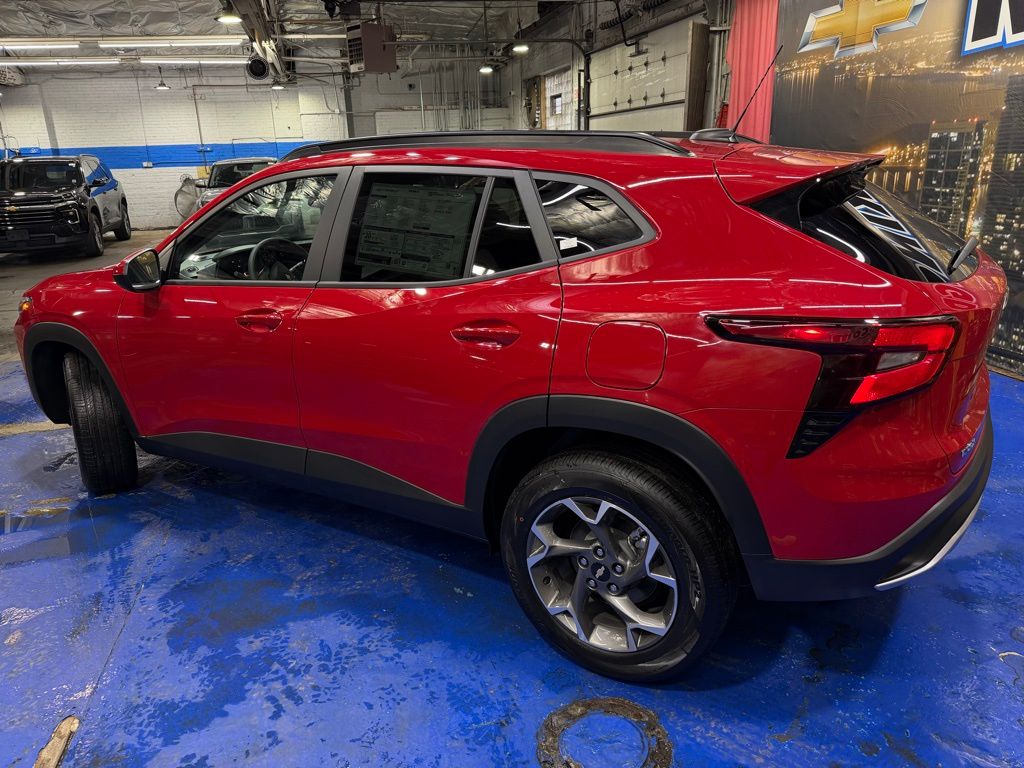 View vehicle photo 5