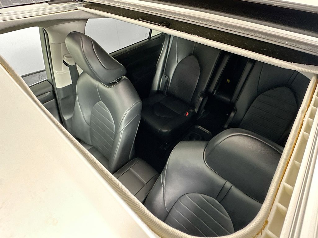 Thumbnail: 2023 Toyota Highlander - 21