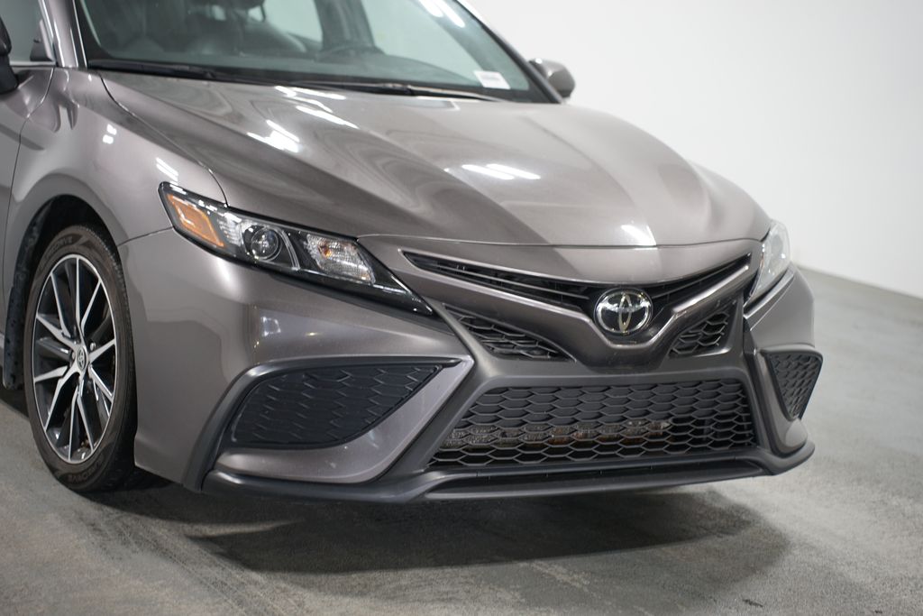 2023 Toyota Camry SE 4