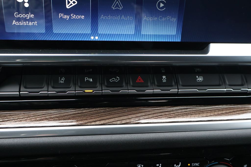 Thumbnail: 2026 Chevrolet Silverado 3500 - 27