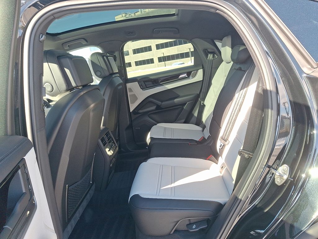 Thumbnail: 2026 Porsche  - 12