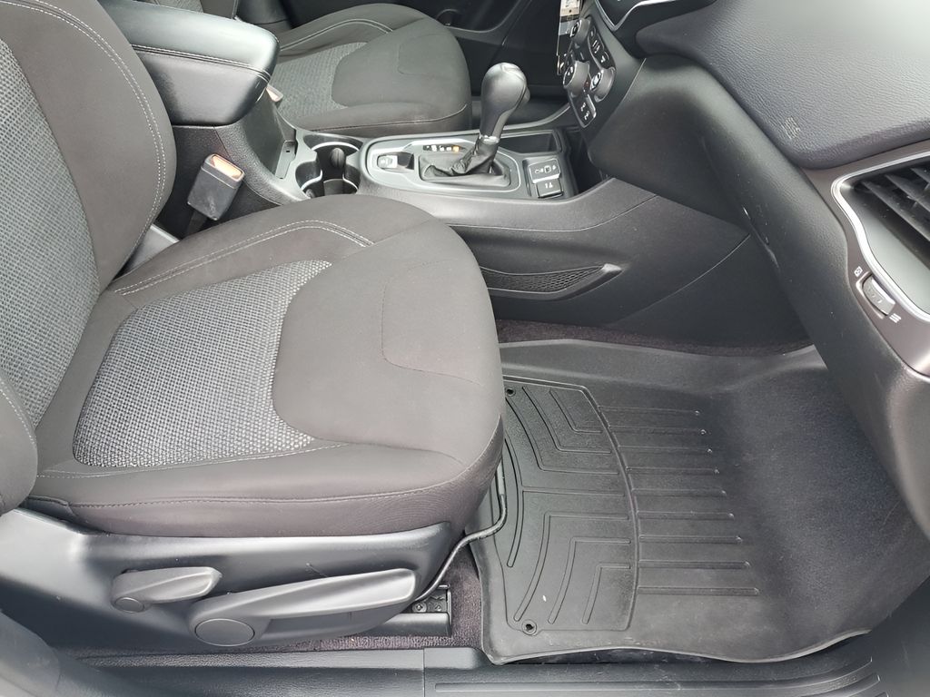 Used Car 2019 Jeep Cherokee  Latitude For Sale Under $12,000 In Austin, Texas