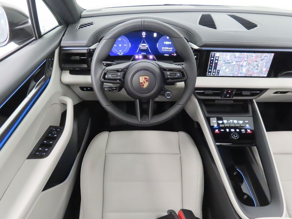 Thumbnail: 2026 Porsche Macan - 18
