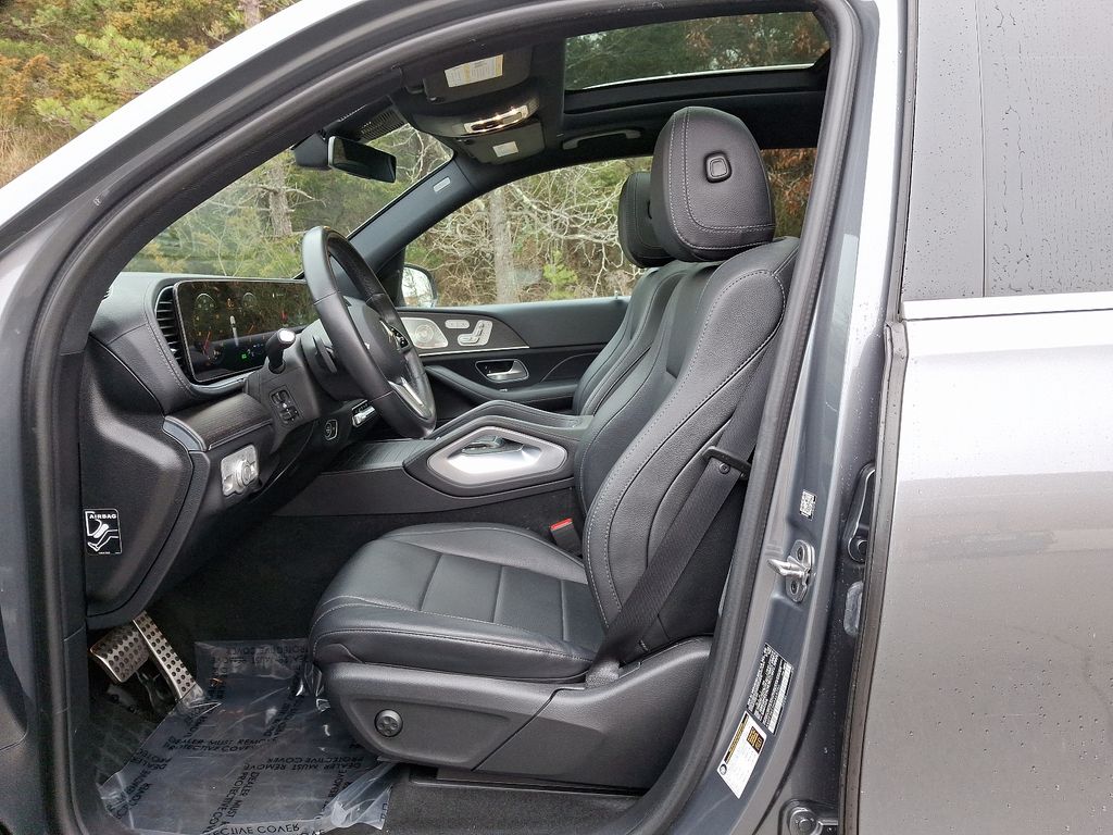 2022 Mercedes-Benz GLS 450 4MATIC 14