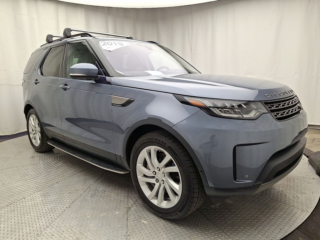 Thumbnail: 2019 Land Rover Discovery - 3