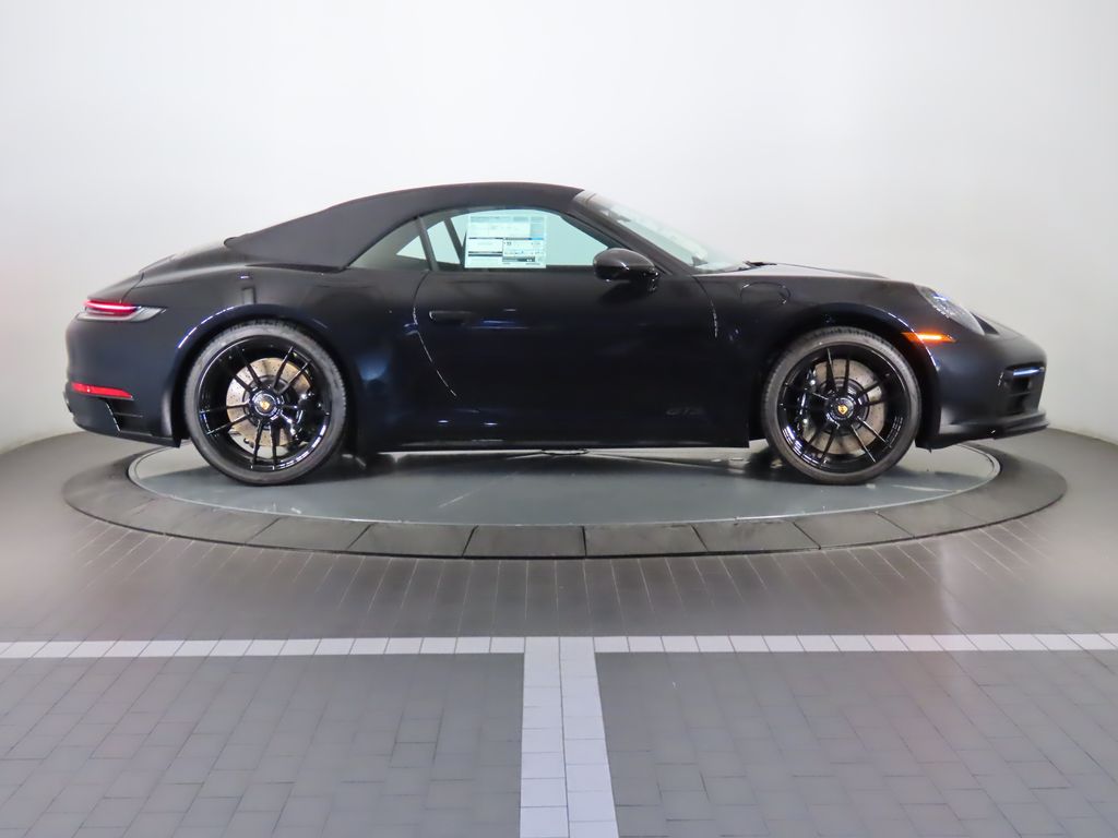 2024 Porsche 911 Carrera GTS 6