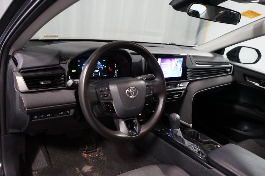 Thumbnail: 2025 Toyota Camry - 7