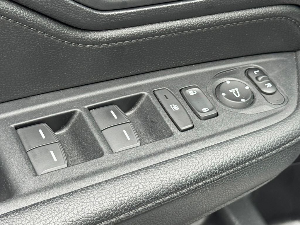Used 2025 Honda Odyssey Van