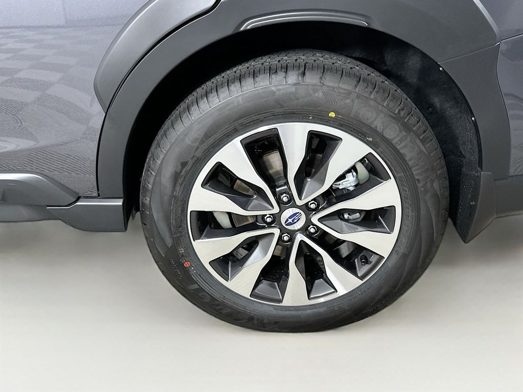 2025 Subaru Outback Limited - Photo 24