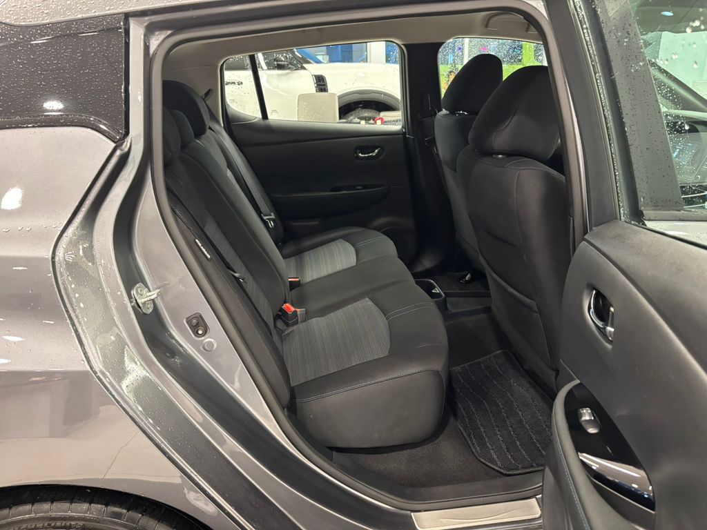 2023 Nissan Leaf SV Plus