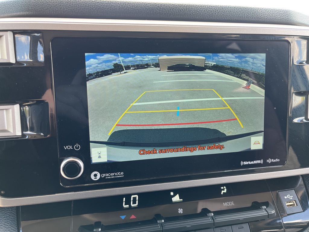 Thumbnail: 2022 Toyota Tundra - 18