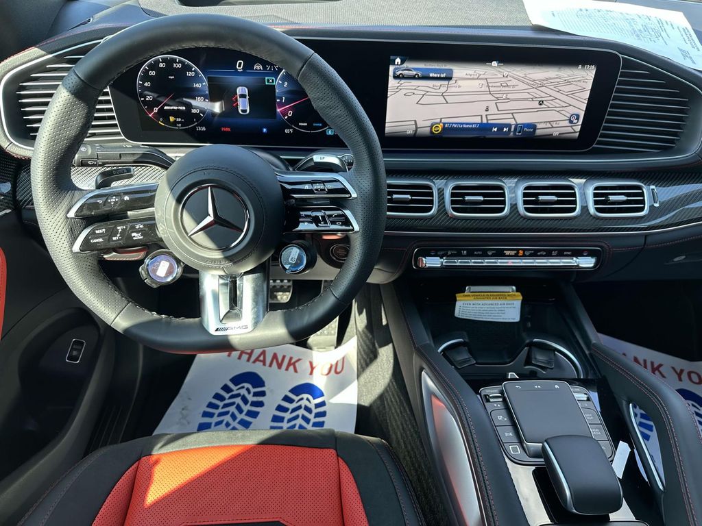 2025 Mercedes-Benz GLE 53 AMG 8