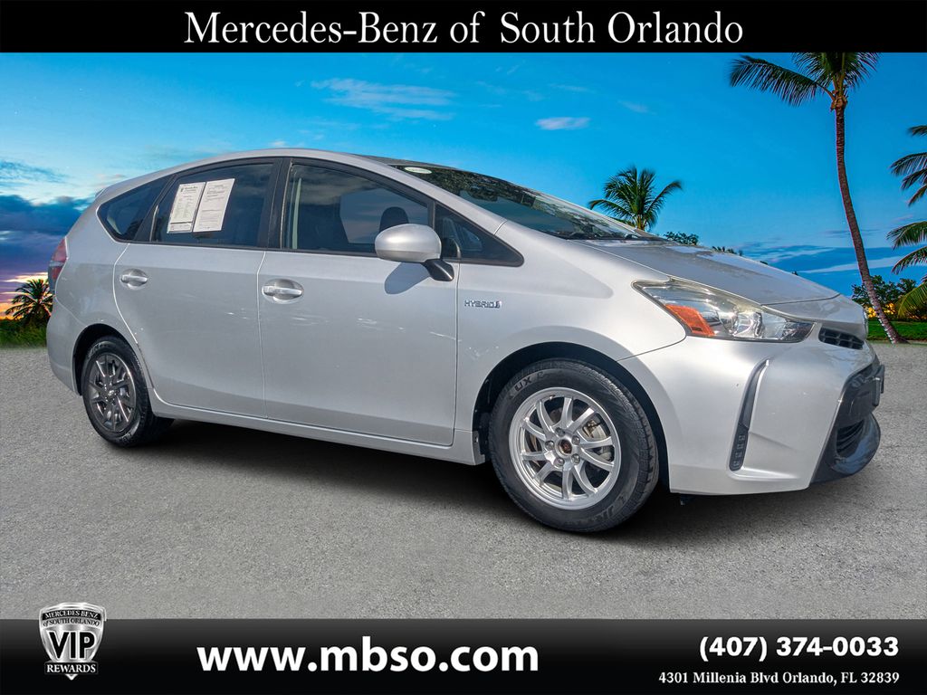  2015 Toyota Prius v Two FWD   