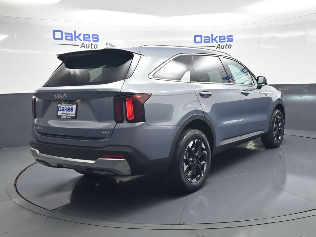 2025 Everlasting Silver Kia Sorento S AWD SUV