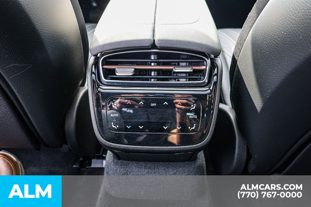 Used 2023 Black Mercedes-Benz 450 image 54