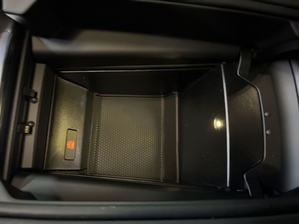 Thumbnail: 2026 BMW X5 - 21