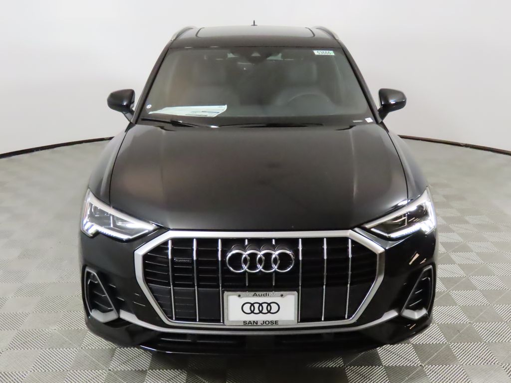 Thumbnail: 2025 Audi Q3 - 8