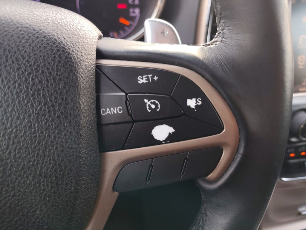 Used Car 2017 Jeep Grand Cherokee  Laredo For Sale Under $20,000 In Austin, Texas