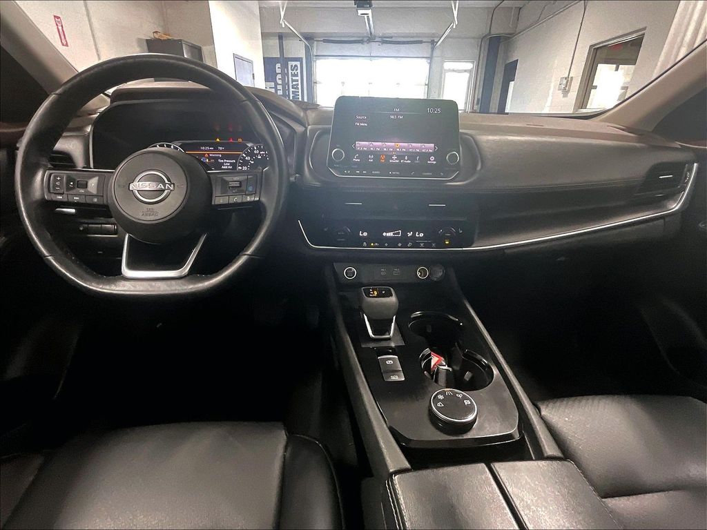 2023 Nissan Rogue — photo 21