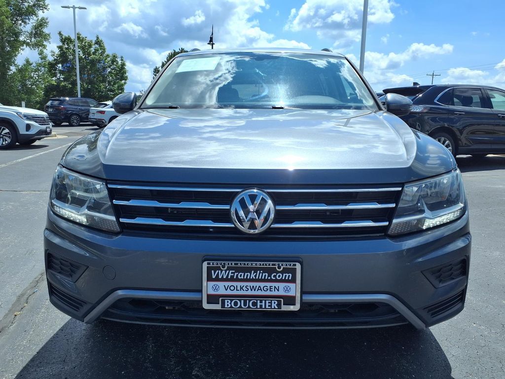 Used 2019 Platinum Gray Metallic Volkswagen 2.0T SE image 6