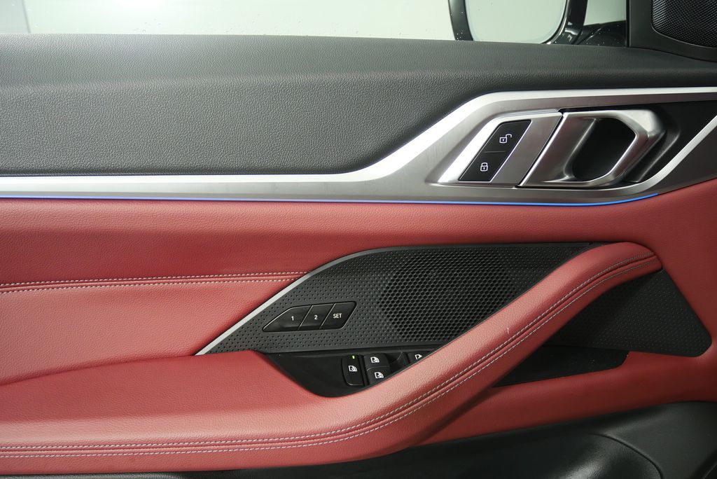 Thumbnail: 2025 BMW i4 - 9