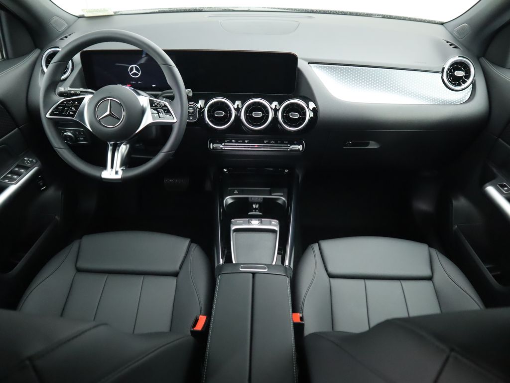 Thumbnail: 2025 Mercedes-Benz GLA - 13