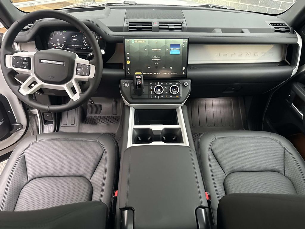 New 2026 Gray Land Rover X-Dynamic SE image 18
