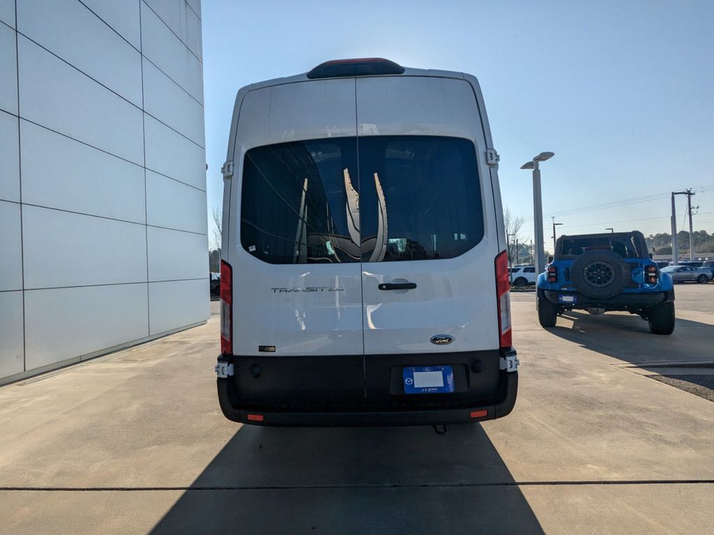 2024 Ford Transit 250