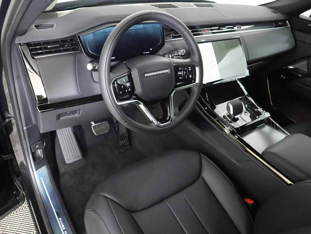 Thumbnail: 2026 Land Rover Range Rover Sport - 9