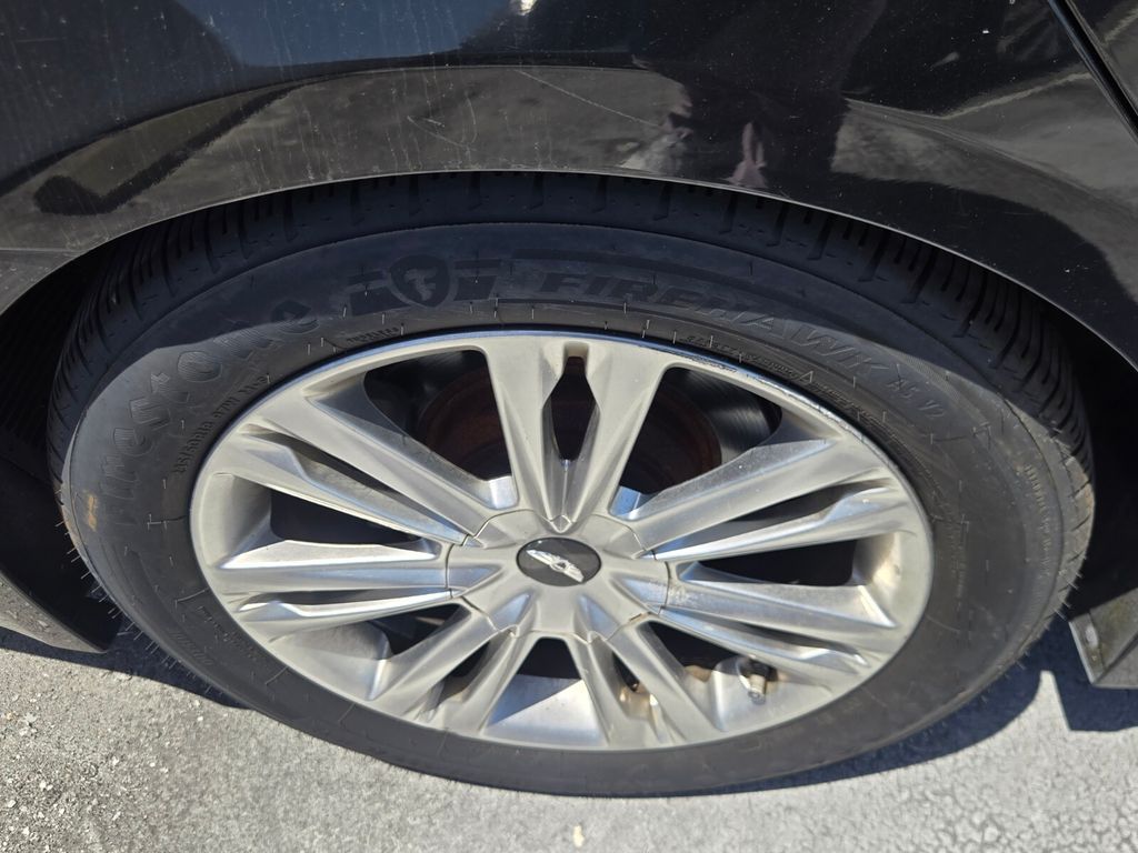 2013 Hyundai Genesis