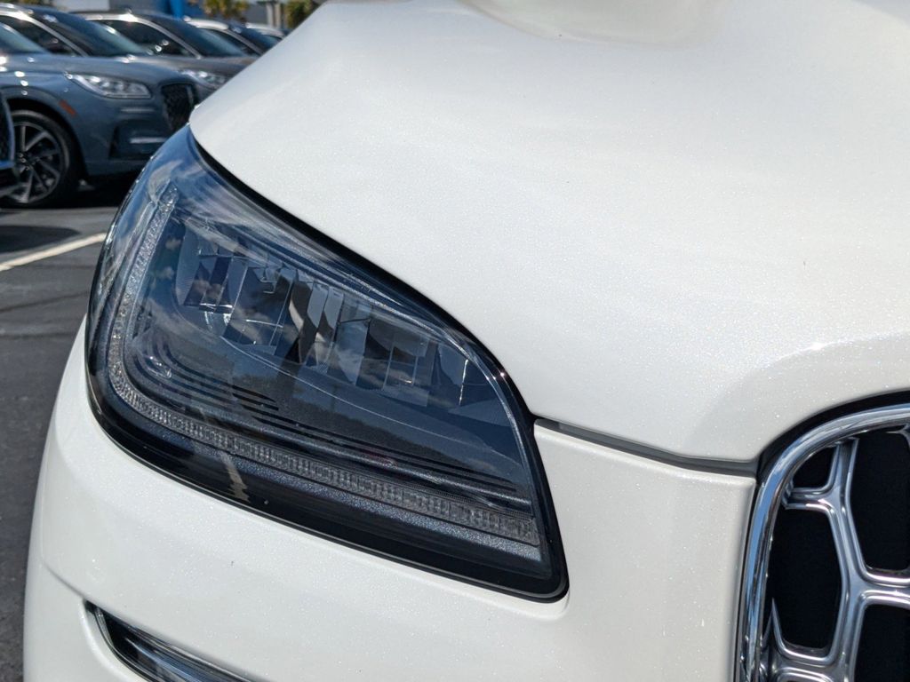 2025 Lincoln Corsair Premiere