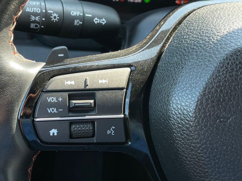 Thumbnail: 2024 Honda Pilot - 15
